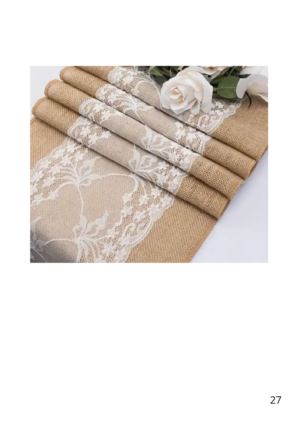Chemin de table en toile de jute brodé