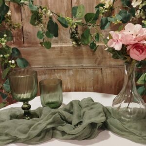 Chemin de table vert sauge gaze