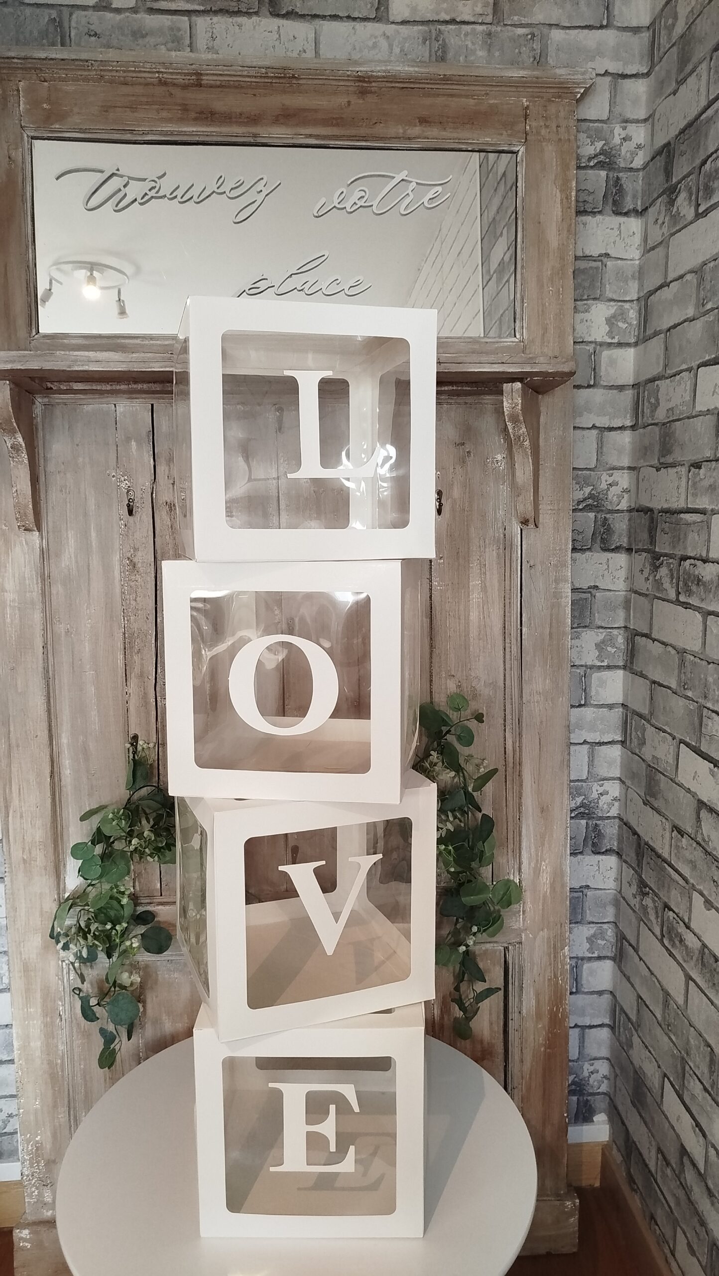 Ensemble de boites à ballons love