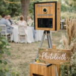 Location borne photo bois pour mariage et événement à Rouen - Vallée Events Normandie