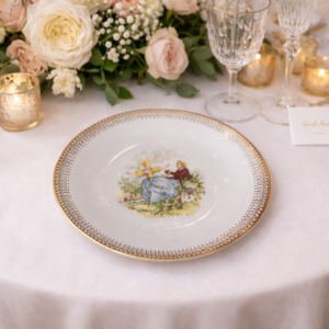 petite assiette en porcelaine