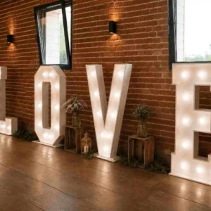 Location love lumineux pour mariage et événement à Rouen - Vallée Events Normandie